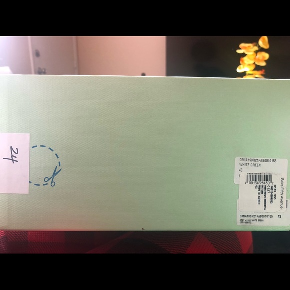 Off Whites - Picture 5 of 5